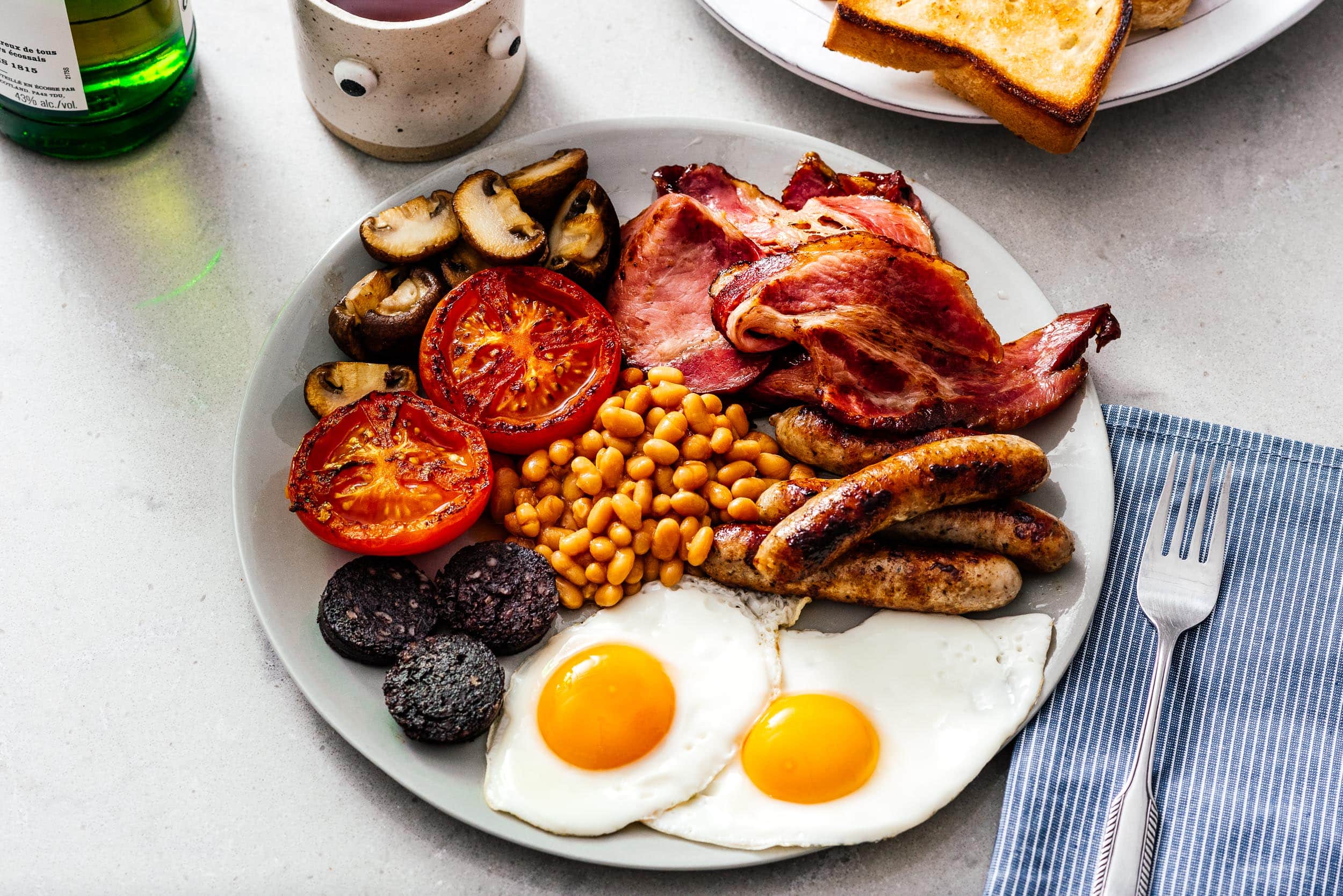 The Classic English Breakfast, A Hearty Tradition